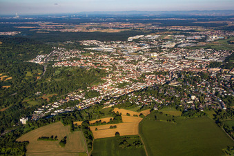 Bruchsal von Nordosten im Bundesland Baden-Württemberg, Deutschland