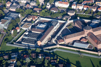 Luftbild von Justizvollzugsanstalt von Nordosten in Bruchsal im Bundesland Baden-Württemberg, Deutschland