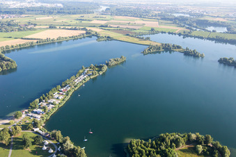 Wohnwagen und Zelte- Campingplatz - und Zeltplatz Freizeit - Camping Erlichsee im Ortsteil Oberhausen in Oberhausen-Rheinhausen im Bundesland Baden-Württemberg, Deutschland