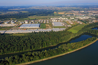 Interpneu Handelsgesellschaft mbH - Reifen Logistikzentrum und  Syncreon Deutschland GmbH - Niederlassung Speyer im Bundesland Rheinland-Pfalz