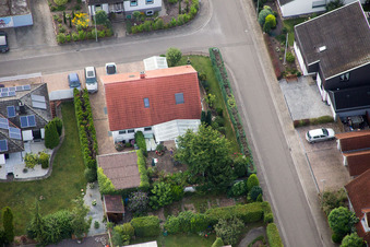 Billigheim-Ingenheim, Maxburgstr im Bundesland Rheinland-Pfalz, Deutschland aus der Drohnenperspektive
