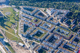 Luftaufnahme von Citypark im Ortsteil Südstadt in Karlsruhe im Bundesland Baden-Württemberg, Deutschland