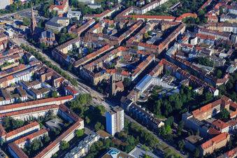 Lutherkirche an der Durlacher Allee x  Gottesauer Eck im Ortsteil Oststadt in Karlsruhe im Bundesland Baden-Württemberg, Deutschland