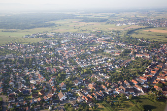 Ortsteil Freistett in Rheinau im Bundesland Baden-Württemberg, Deutschland aus der Luft betrachtet