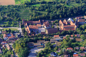 Luftbild von Kloster Maulbronn UNESCO Welterbe im Bundesland Baden-Württemberg, Deutschland