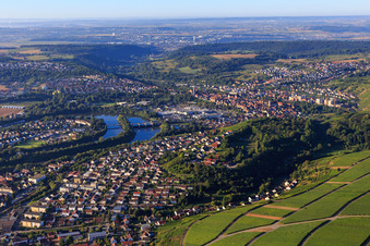 Ortsansicht am Neckar aus Norden in Walheim im Bundesland Baden-Württemberg, Deutschland
