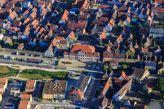 Luftbild von Stadionsches Schloss an der Bleichwiese in Bönnigheim im Bundesland Baden-Württemberg, Deutschland
