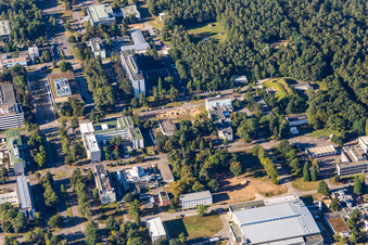 Drohnenaufname von Ortsteil Leopoldshafen in Eggenstein-Leopoldshafen im Bundesland Baden-Württemberg, Deutschland
