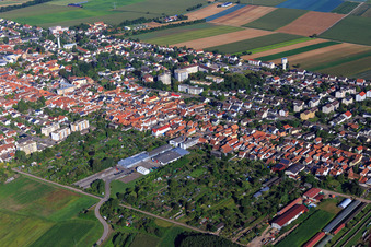 Unterkandler Gärten mit DBK und Rheinstr in Kandel im Bundesland Rheinland-Pfalz, Deutschland