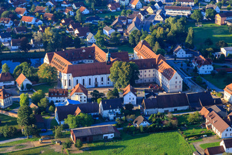 Internat und Klosterkirche St. Bernhard im Kloster Wald im Bundesland Baden-Württemberg, Deutschland