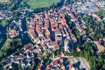 Luftbild von Altstadtbereich und Innenstadtzentrum in Riedlingen im Bundesland Baden-Württemberg, Deutschland