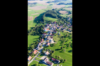 Luftbild von Ortsteil Heudorf im Hegau in Eigeltingen im Bundesland Baden-Württemberg, Deutschland