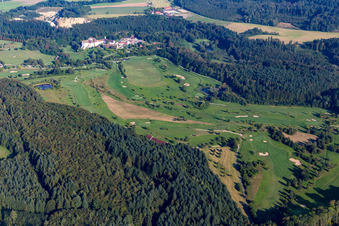 Luftaufnahme von Orsingen-Nenzingen, Schloss Langenstein, Golfplatz Der Country Club im Bundesland Baden-Württemberg, Deutschland