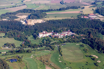 Gelände des Golfplatz Schloss Langenstein - Der Country Club im Ortsteil Orsingen in Orsingen-Nenzingen im Bundesland Baden-Württemberg, Deutschland