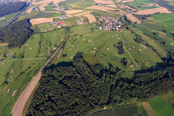Gelände des Golfplatz GOLFPLATZ STEISSLINGEN GMBH im Ortsteil Wiechs in Steißlingen im Bundesland Baden-Württemberg, Deutschland