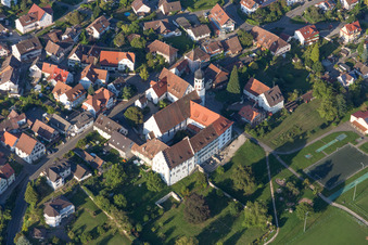 Gebäudekomplex des Augustiner Chorherrenstift in Öhningen im Ortsteil Stiegen im Bundesland Baden-Württemberg, Deutschland