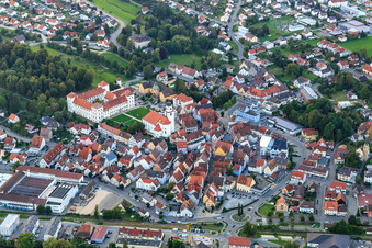 Schloss Meßkirch, Herz-Jesu-Heim Meßkirch und kathol. Kirche St. Martin im Bundesland Baden-Württemberg, Deutschland