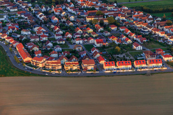 Luftaufnahme von Am Höhenweg aus Westen in Kandel im Bundesland Rheinland-Pfalz, Deutschland