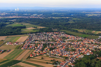 Dorfansicht aus Südwesten in Hördt im Bundesland Rheinland-Pfalz, Deutschland
