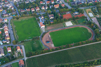 Bolzplatz Guntersblum des  SV 1921 Guntersblum e.V. und Tennisplätze des  Tennis-Klub Guntersblum e.V im Bundesland Rheinland-Pfalz, Deutschland