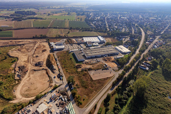 Erschiessung neues Gewerbegebiet an der Siemensstraße mit  HeKa Fenster und Türen im Ortsteil Neudorf in Graben-Neudorf im Bundesland Baden-Württemberg, Deutschland
