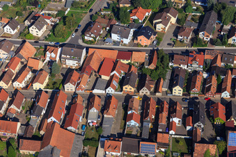 Juststraße aus Süden in Kandel im Bundesland Rheinland-Pfalz, Deutschland