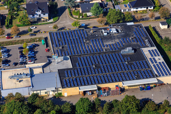 Schrägluftbild von EDEKA Kissel SBK Kandel im Bundesland Rheinland-Pfalz, Deutschland