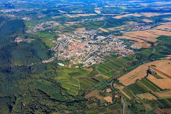 Stadtübersicht aus Südwesten in Oberotterbach im Bundesland Rheinland-Pfalz, Deutschland