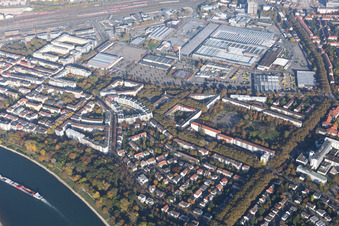 Luftaufnahme von Ortsteil Lindenhof in Mannheim im Bundesland Baden-Württemberg, Deutschland