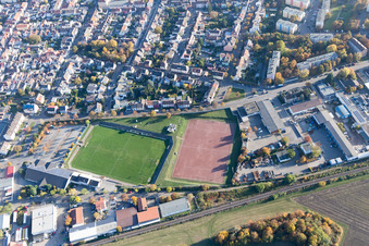 Drohnenaufname von Ortsteil Oppau in Ludwigshafen am Rhein im Bundesland Rheinland-Pfalz, Deutschland