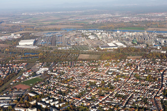 Ortsteil BASF in Ludwigshafen am Rhein im Bundesland Rheinland-Pfalz, Deutschland von der Drohne aus gesehen