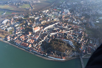 Luftaufnahme von Schärding im Bundesland Oberösterreich, Österreich