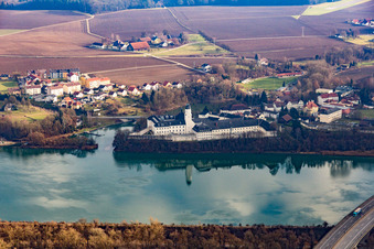Gelände der Strafvollzugsanstalt Suben am Ufer des Inn in Suben in Oberösterreich, Österreich