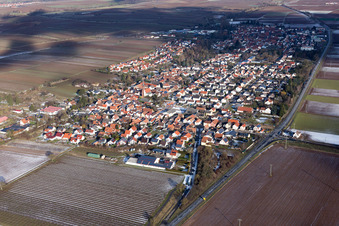 Ortsteil Niederhochstadt in Hochstadt im Bundesland Rheinland-Pfalz, Deutschland von oben gesehen