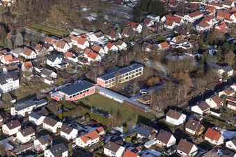 Hainbachschule im Ortsteil Niederhochstadt in Hochstadt im Bundesland Rheinland-Pfalz, Deutschland