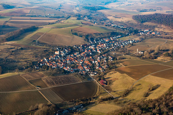 Dorf - Ansicht von Süden im Ortsteil Wiebelsbach in Groß-Umstadt im Bundesland Hessen, Deutschland