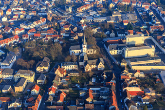 Luftbild von Gnadenkapelle Dieburg, Justizvollzugsanstalt Dieburg und Marienschule im Bundesland Hessen, Deutschland
