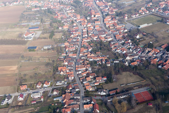 Drohnenbild von Seebach im Bundesland Bas-Rhin, Frankreich