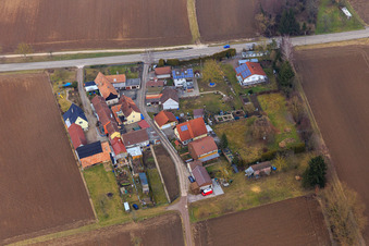 Luftbild von Ortsteil Welschhof von Süden in Freckenfeld im Bundesland Rheinland-Pfalz, Deutschland