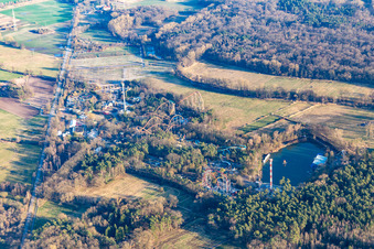 Schrägluftbild von Holiday Park in Haßloch im Bundesland Rheinland-Pfalz, Deutschland