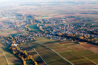 Luftbild von Ortsteil Billigheim in Billigheim-Ingenheim im Bundesland Rheinland-Pfalz, Deutschland