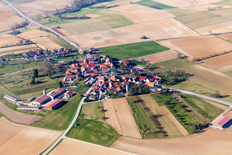 Drohnenaufname von Rittershoffen im Bundesland Bas-Rhin, Frankreich