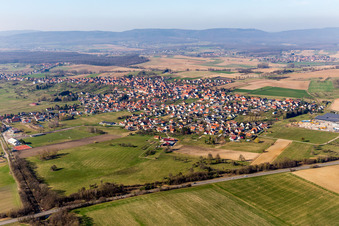 Ortsansicht der Straßen und Häuser der Wohngebiete in Surbourg in Grand Est im Bundesland Bas-Rhin, Frankreich