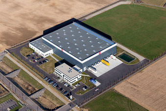 Mommenheim im Bundesland Bas-Rhin, Frankreich aus der Luft betrachtet