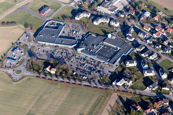 Drohnenbild von Gambsheim im Bundesland Bas-Rhin, Frankreich