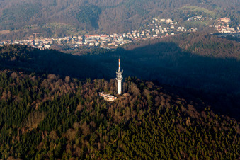 Sendemast auf dem Fremersberg in Baden-Baden im Bundesland Baden-Württemberg, Deutschland
