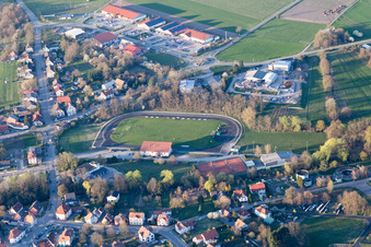 Lauterbourg im Bundesland Bas-Rhin, Frankreich von einer Drohne aus