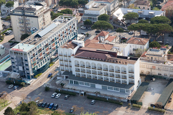 Schrägluftbild von Cesenatico im Bundesland Forlì-Cesena, Italien