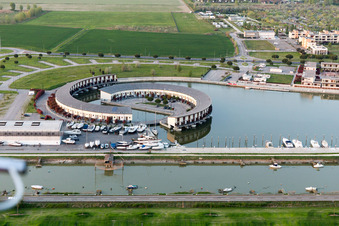 Casalborsetti im Bundesland Emilia-Romagna, Italien von oben
