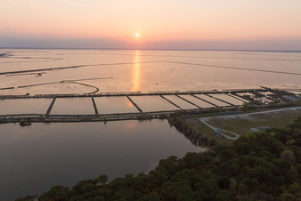 Schrägluftbild von La Cascina im Bundesland Emilia-Romagna, Italien